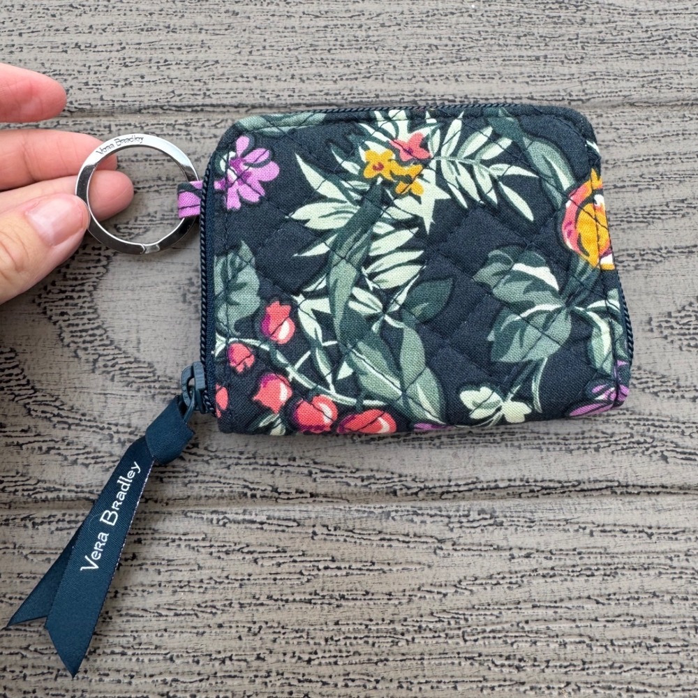 NWT Vera Bradley RFID Petite Zip-Around Wallet Fresh Cut Floral Key Ring ID